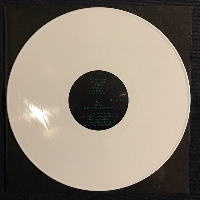 MÖTLEY CRÜE - QUATERNARY, WHITE VINYL, BOOTLEG LP
