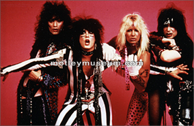 MOTLEY CRUE - FAN CLUB PHOTO
